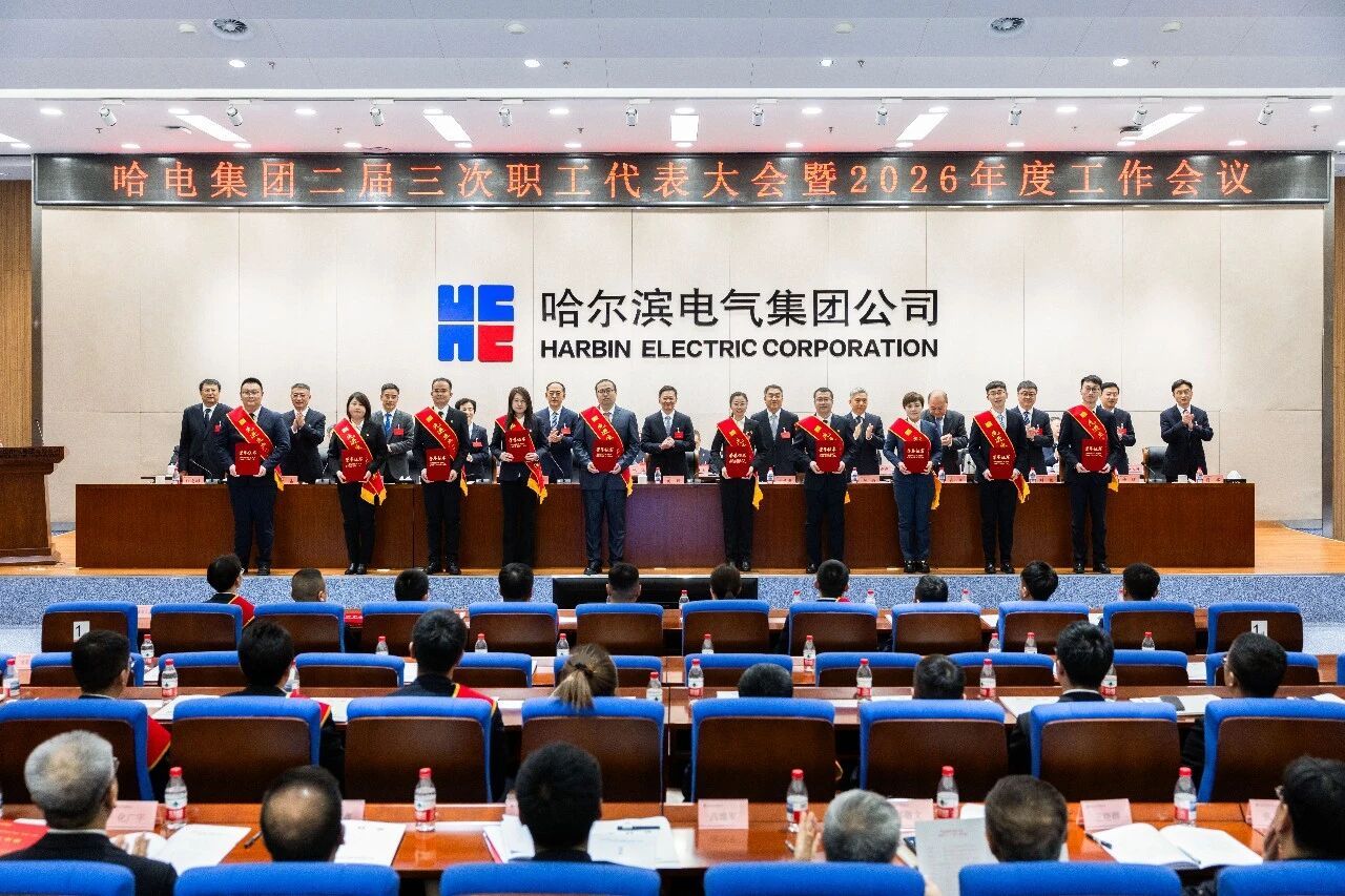 89A83EAB5CB1564E2839416A931_027BB237_3AFB4